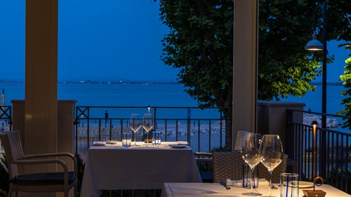 Ristorante a Desenzano con vista lago: tutte le novità Ristorante a Desenzano con vista lago: tutte le novità